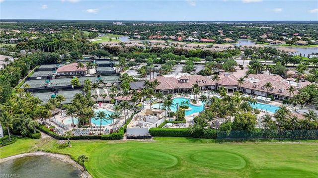 6040 Dogleg DR, Naples, FL 34113
