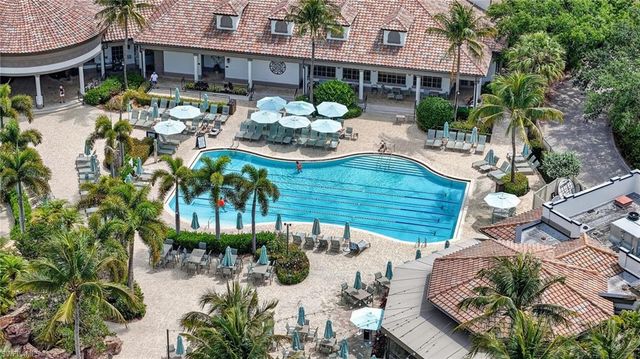 6040 Dogleg DR, Naples, FL 34113