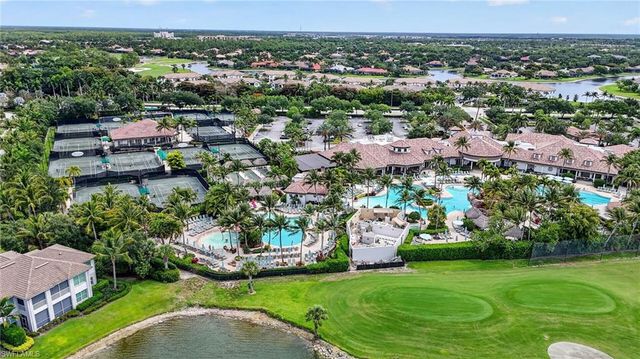 6040 Dogleg DR, Naples, FL 34113