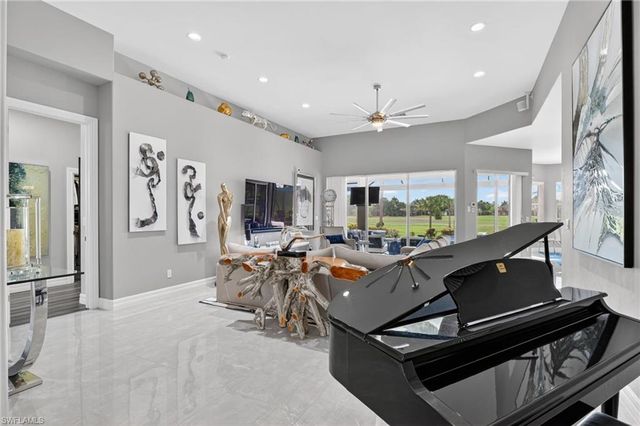 6040 Dogleg DR, Naples, FL 34113