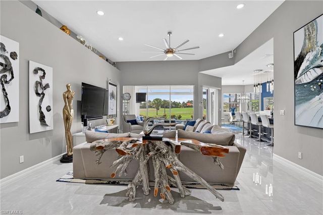 6040 Dogleg DR, Naples, FL 34113