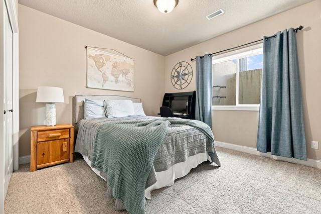 3401 Red Fox Road, Ames, IA 50014