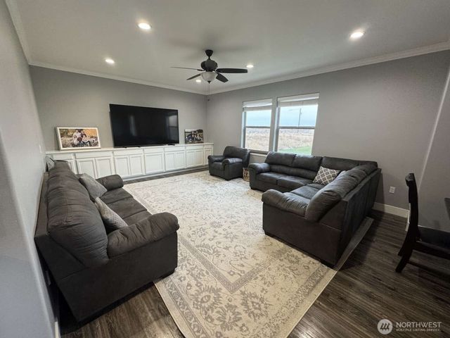 4337 Road 7.4 NE, Moses Lake, WA 98837