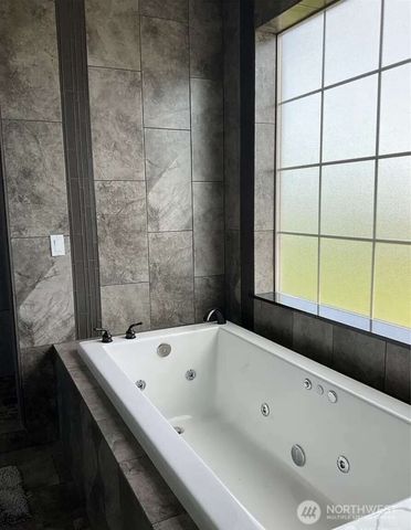 4337 Road 7.4 NE, Moses Lake, WA 98837