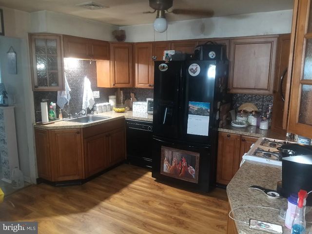 544 ST LOUIS AVE, Egg Harbor City, NJ 08215