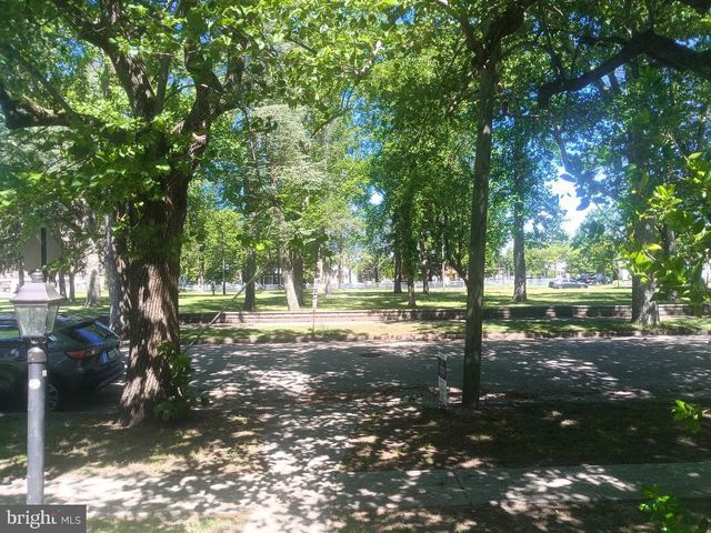 544 ST LOUIS AVE, Egg Harbor City, NJ 08215