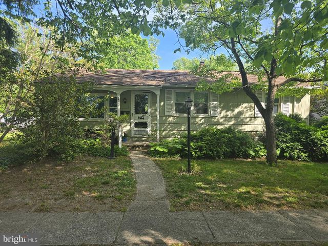 544 ST LOUIS AVE, Egg Harbor City, NJ 08215