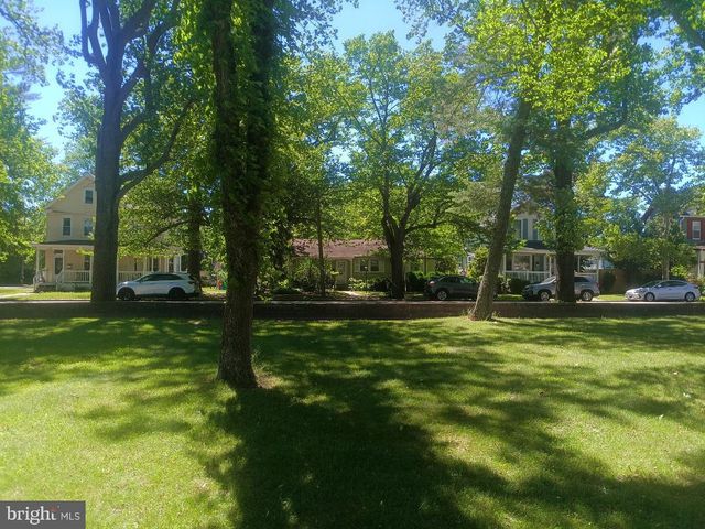 544 ST LOUIS AVE, Egg Harbor City, NJ 08215