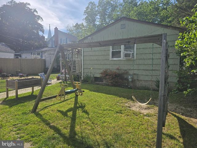 544 ST LOUIS AVE, Egg Harbor City, NJ 08215