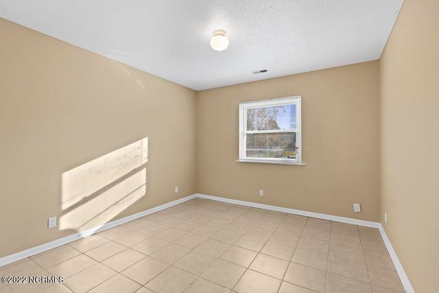 210 E Doris Avenue, Jacksonville, NC 28540