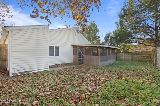 210 E Doris Avenue, Jacksonville, NC 28540