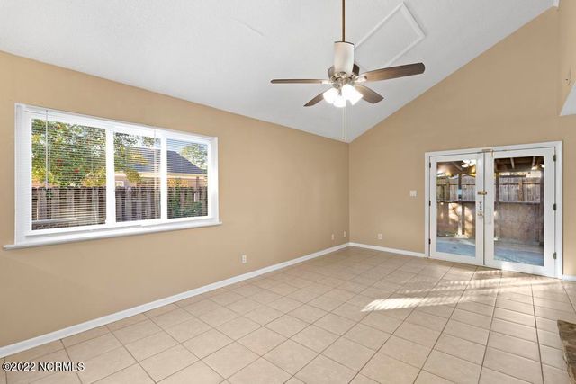 210 E Doris Avenue, Jacksonville, NC 28540