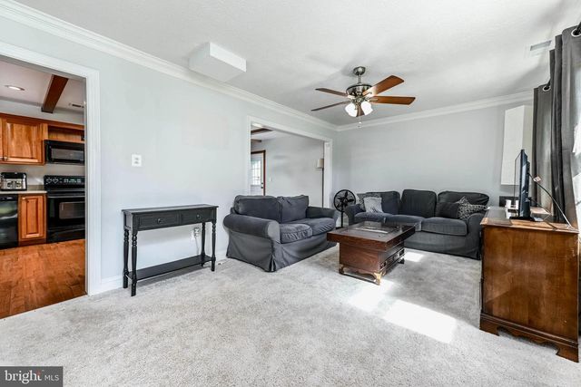 7712 PINE ST, Manassas, VA 20111