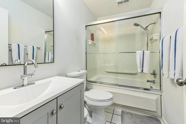 7712 PINE ST, Manassas, VA 20111