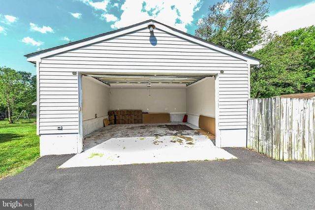 7712 PINE ST, Manassas, VA 20111