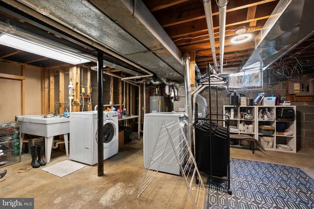 11702 ASHLEY DR, Rockville, MD 20852