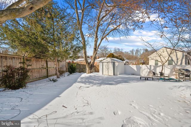 11702 ASHLEY DR, Rockville, MD 20852