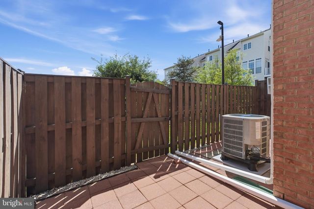 8439 KIRBY LIONSDALE DR, Lorton, VA 22079