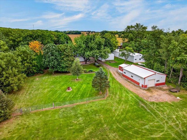 5981 Purcell Road, Oregon, WI 53575