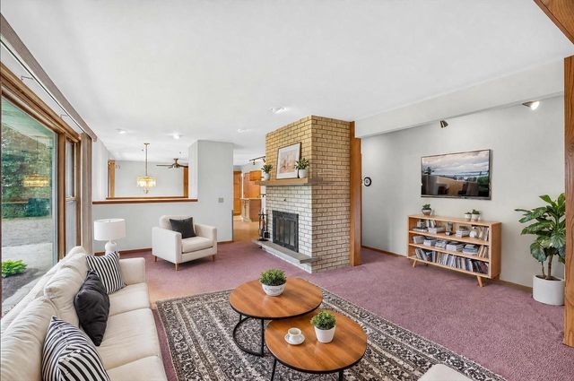 5981 Purcell Road, Oregon, WI 53575