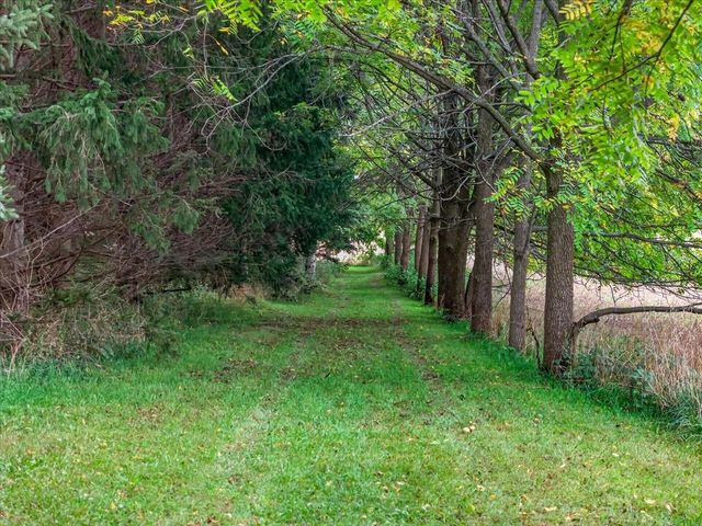 5981 Purcell Road, Oregon, WI 53575