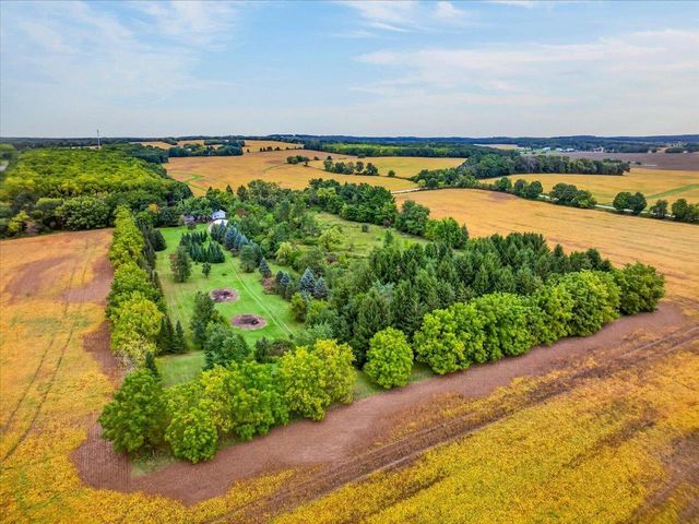 5981 Purcell Road, Oregon, WI 53575