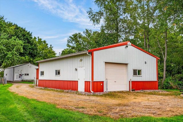 5981 Purcell Road, Oregon, WI 53575