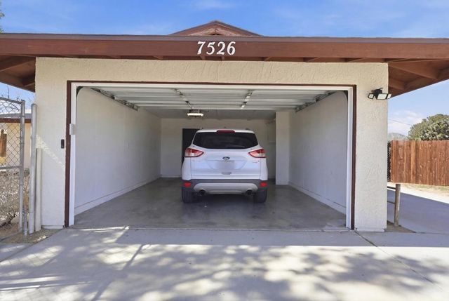 7526 Apache Trail, Yucca Valley, CA 92284