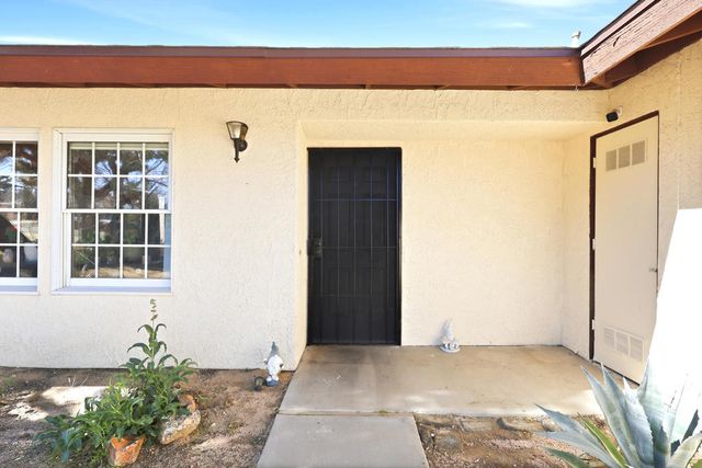 7526 Apache Trail, Yucca Valley, CA 92284