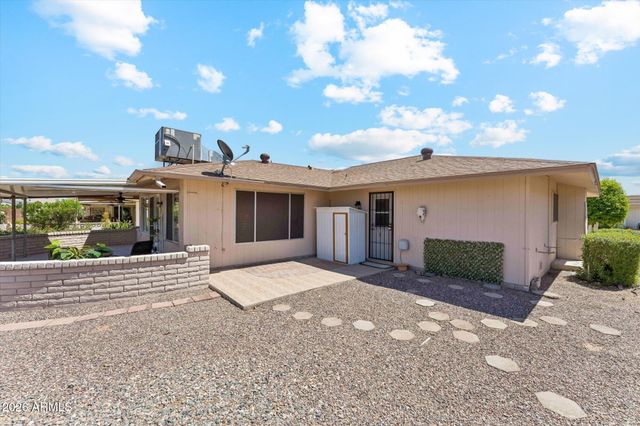 10826 W BROOKSIDE Drive, Sun City, AZ 85351