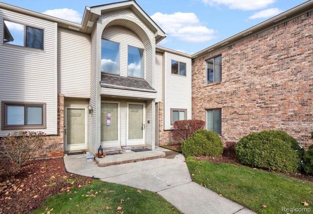 42740 Lilley Pointe Drive, Canton Charter Township, MI 48187