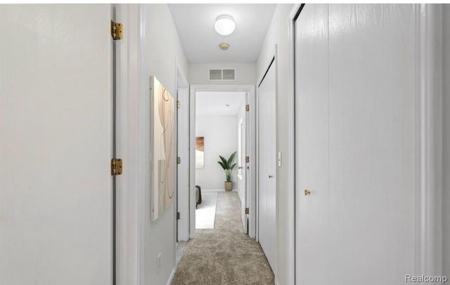 42740 Lilley Pointe Drive, Canton Charter Township, MI 48187