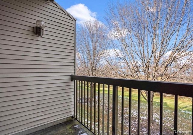 42740 Lilley Pointe Drive, Canton Charter Township, MI 48187