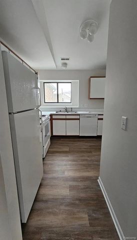 42740 Lilley Pointe Drive, Canton Charter Township, MI 48187