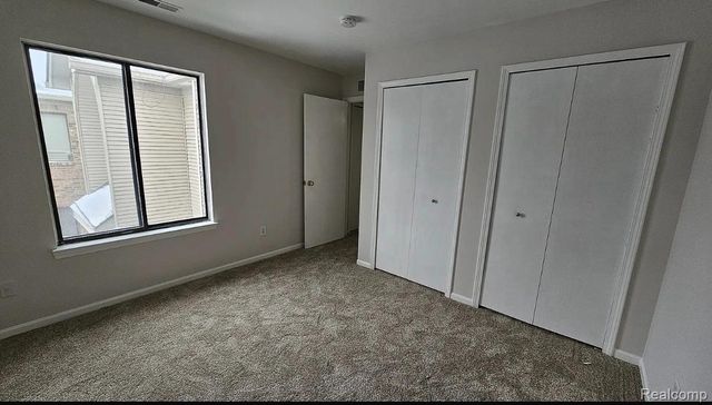 42740 Lilley Pointe Drive, Canton Charter Township, MI 48187