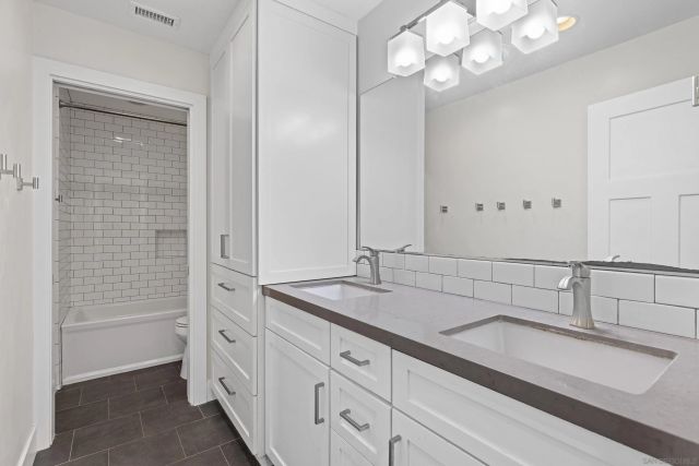 2222 Lindsay Michelle Dr, Alpine, CA 91901
