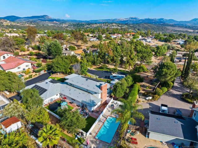 2222 Lindsay Michelle Dr, Alpine, CA 91901