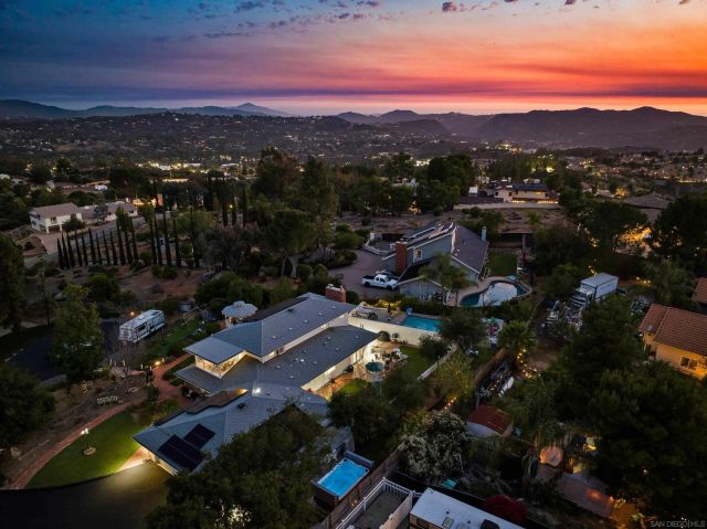 2222 Lindsay Michelle Dr, Alpine, CA 91901