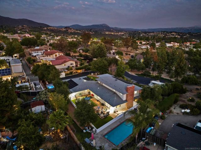 2222 Lindsay Michelle Dr, Alpine, CA 91901