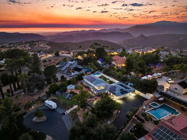 2222 Lindsay Michelle Dr, Alpine, CA 91901