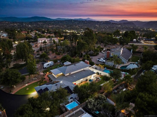 2222 Lindsay Michelle Dr, Alpine, CA 91901