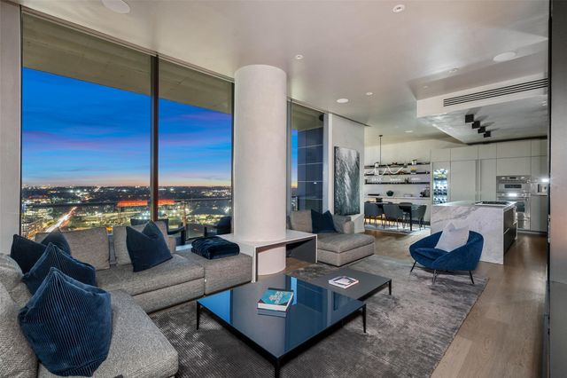 210 Lavaca ST 2301, Austin, TX 78701