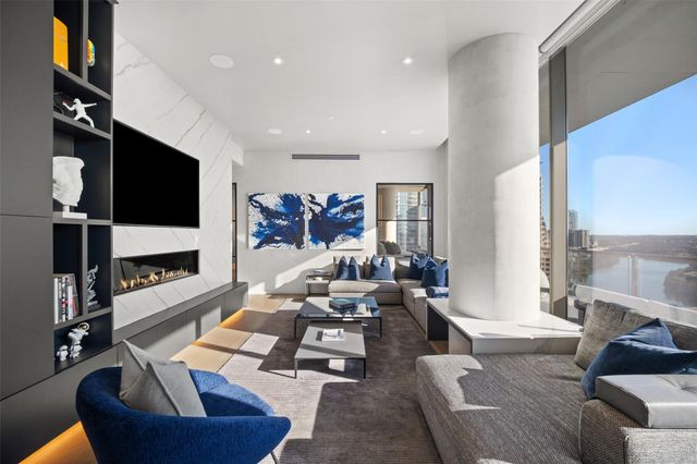 210 Lavaca ST 2301, Austin, TX 78701