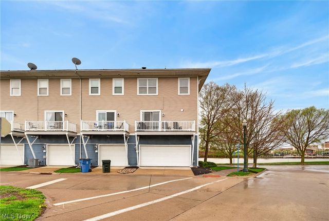 303 Arizona Avenue, Lorain, OH 44052