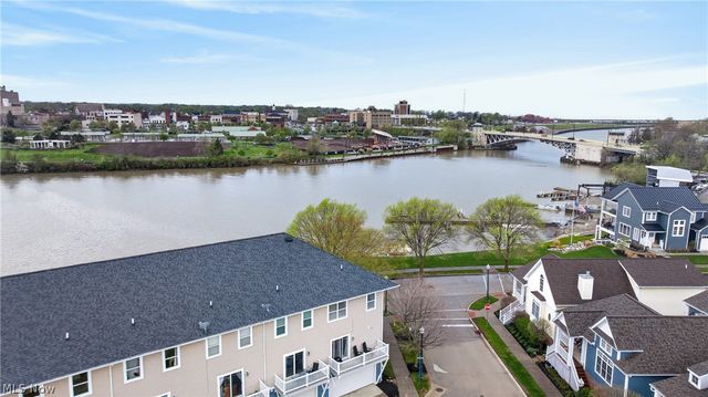 303 Arizona Avenue, Lorain, OH 44052