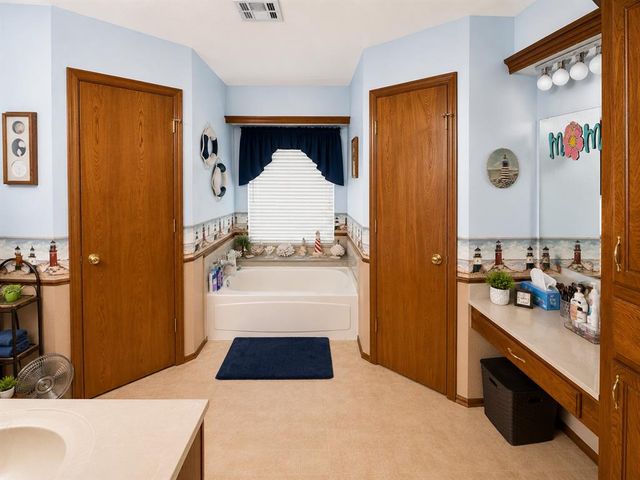 9320 Mayview Circle, Oklahoma City, OK 73159