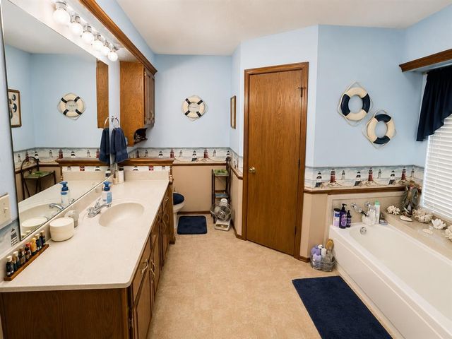 9320 Mayview Circle, Oklahoma City, OK 73159