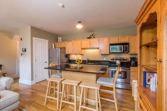 429 Norfolk St 18, Somerville, MA 02143