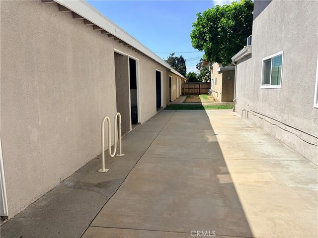 1962 Evergreen Street, La Verne, CA 91750