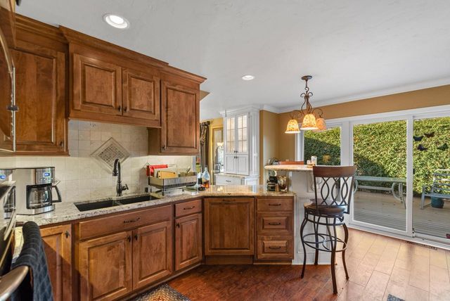 5405 Somerset LANE S, Greenfield, WI 53221